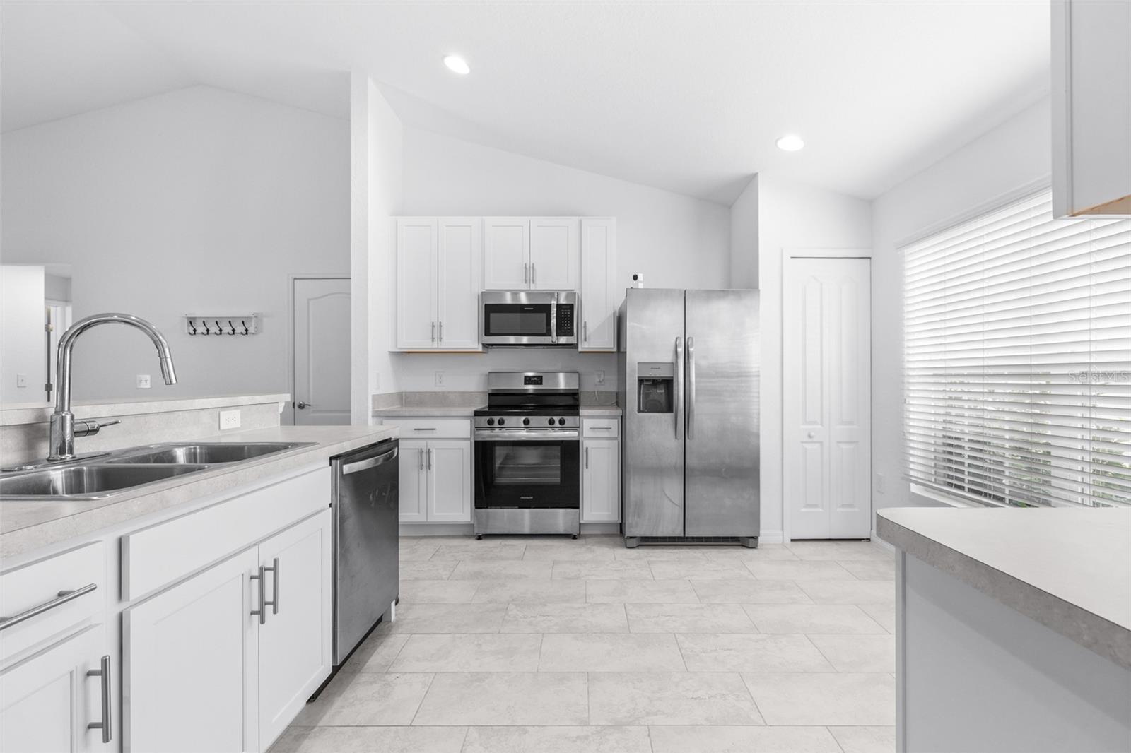 WINDING RIVER COVE - Residential