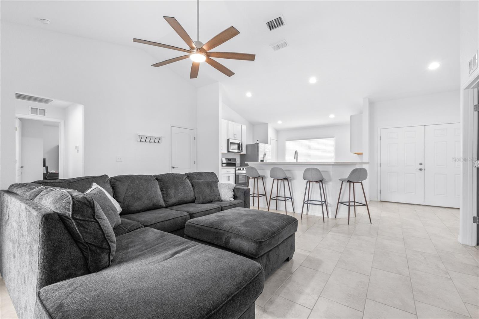 WINDING RIVER COVE - Residential