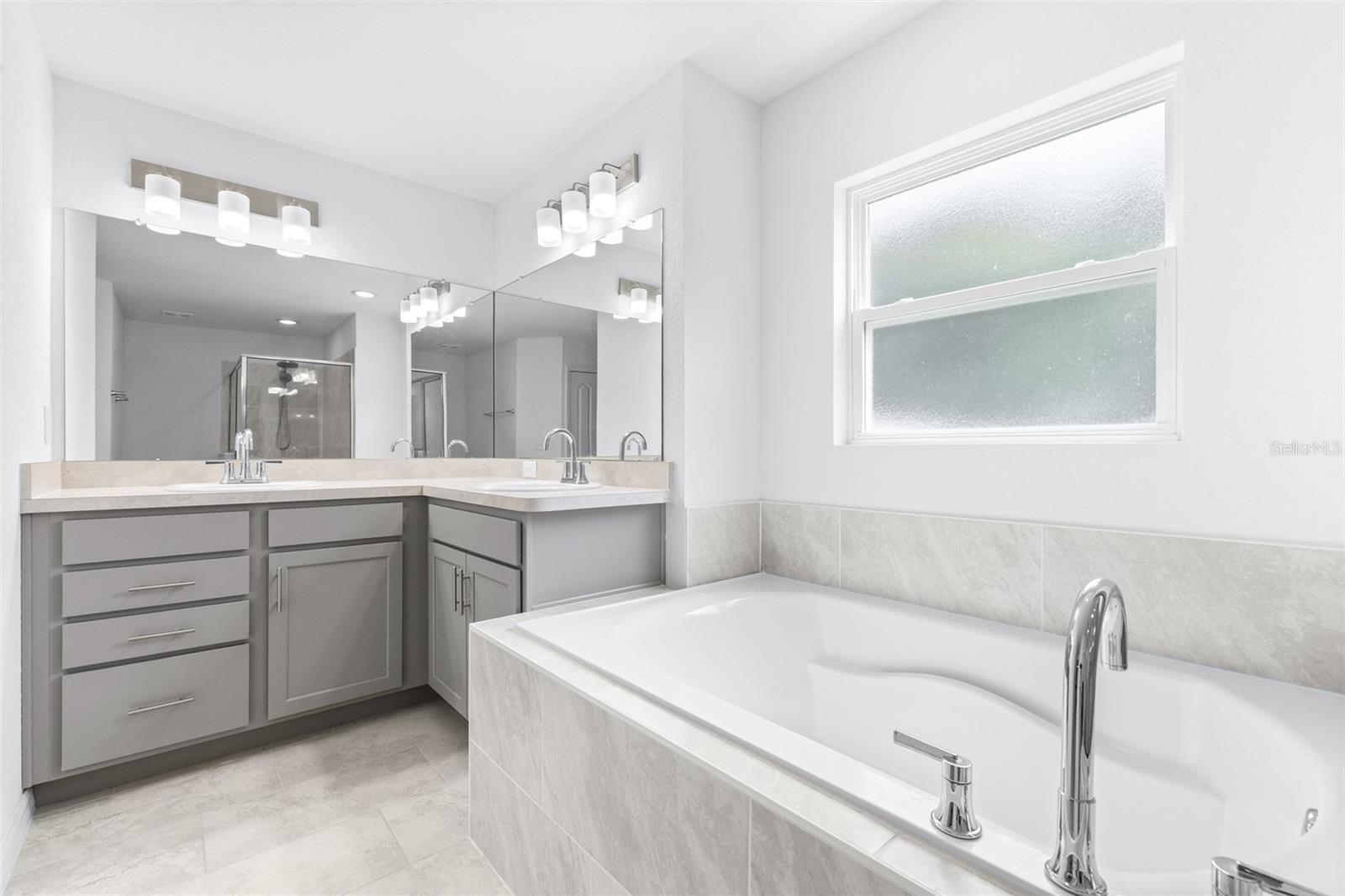 WINDING RIVER COVE - Residential