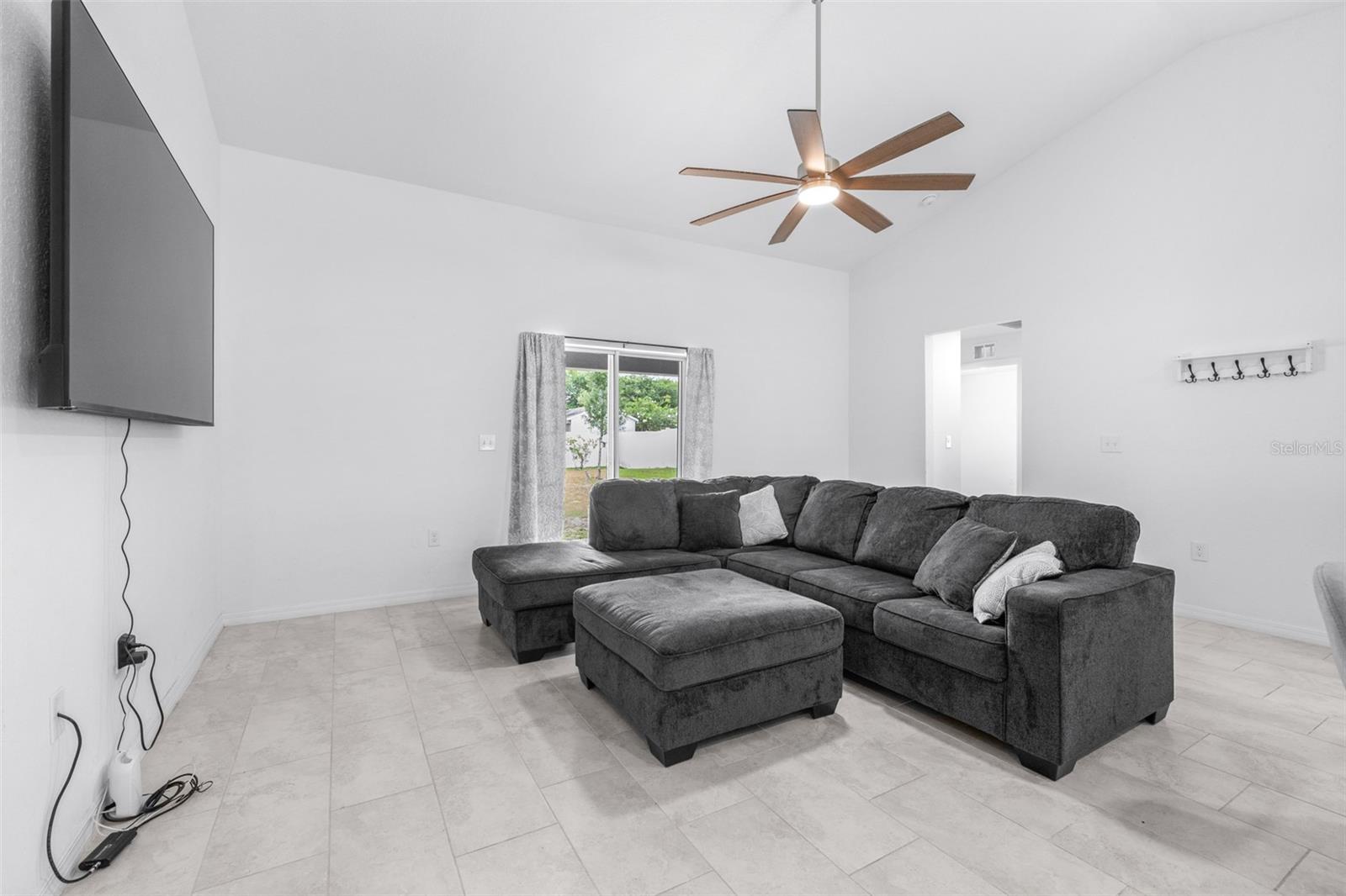 WINDING RIVER COVE - Residential