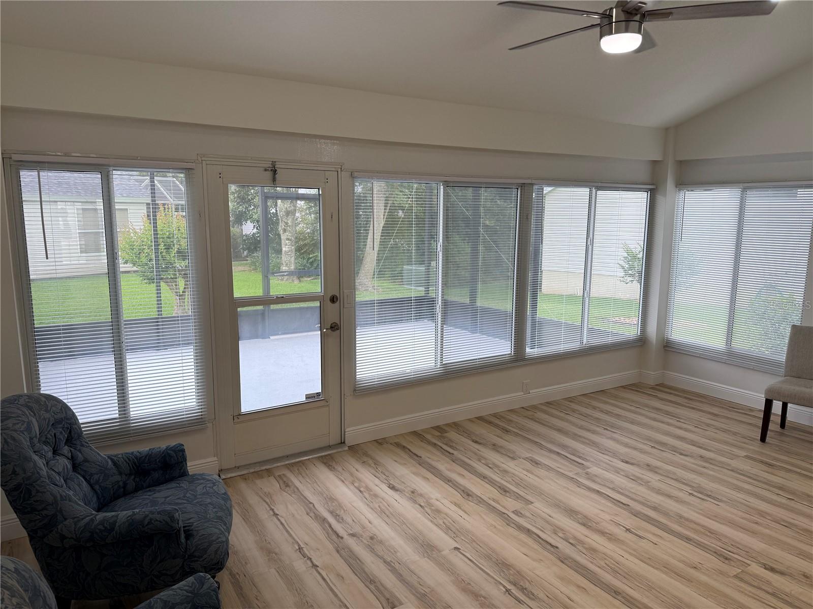 LADY LAKE ORANGE BLOSSOM GARDENS UNIT 19 - Residential