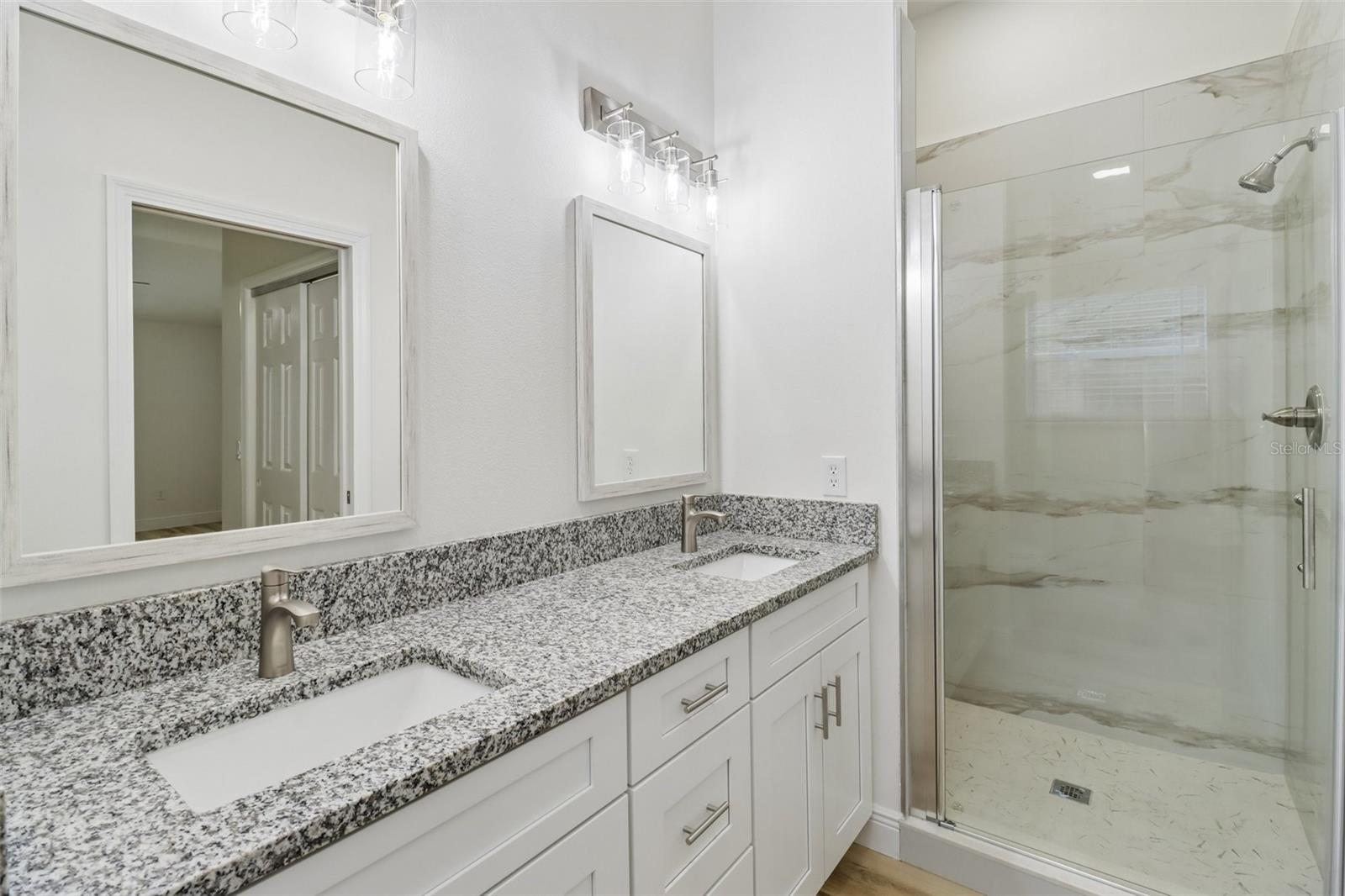 LADY LAKE ORANGE BLOSSOM GARDENS UNIT 19 - Residential