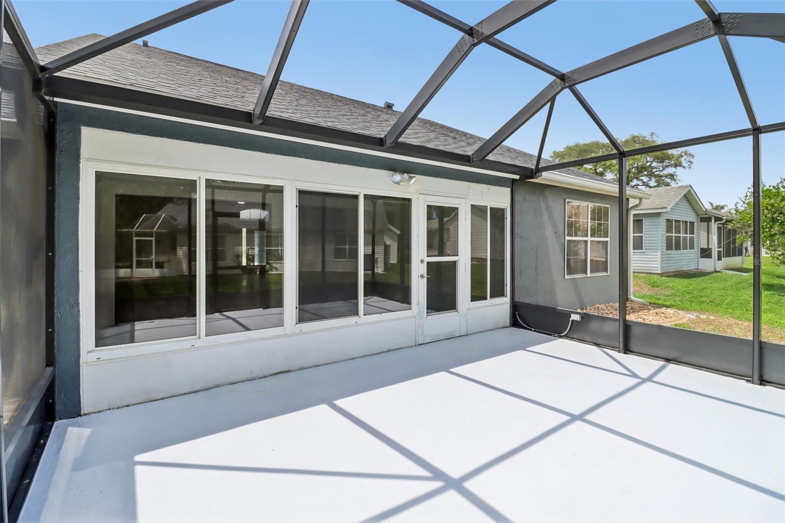 LADY LAKE ORANGE BLOSSOM GARDENS UNIT 19 - Residential