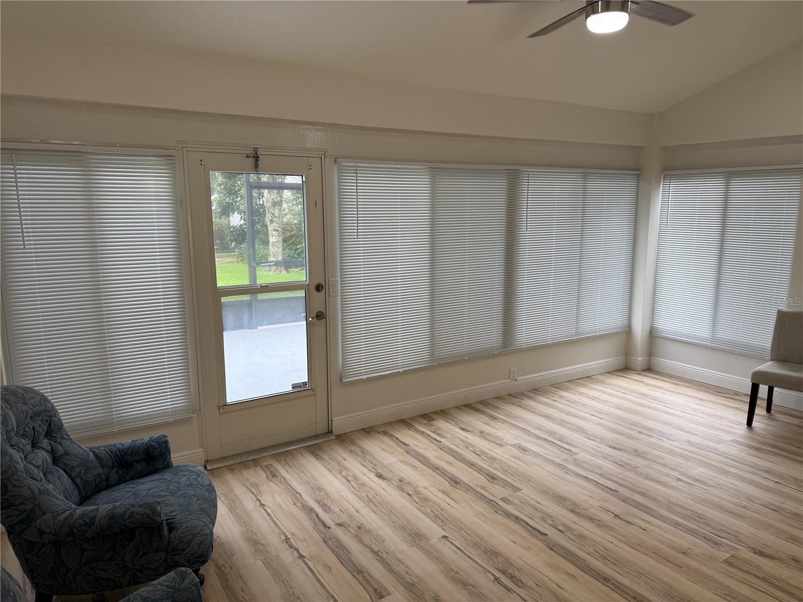LADY LAKE ORANGE BLOSSOM GARDENS UNIT 19 - Residential