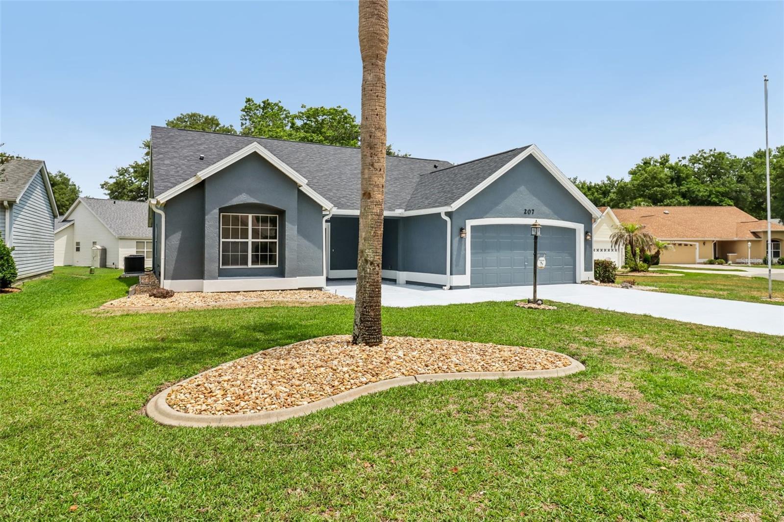 LADY LAKE ORANGE BLOSSOM GARDENS UNIT 19 - Residential