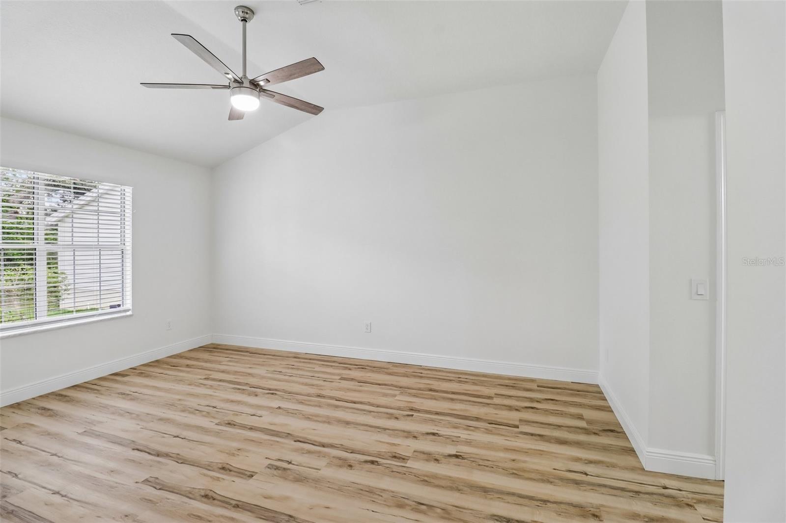 LADY LAKE ORANGE BLOSSOM GARDENS UNIT 19 - Residential