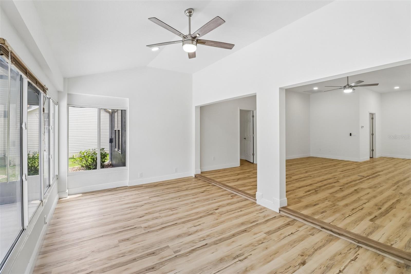 LADY LAKE ORANGE BLOSSOM GARDENS UNIT 19 - Residential