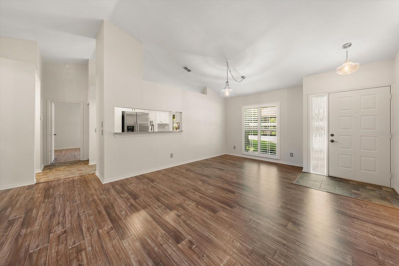 VILLAS OF LAKE ARBOR - Residential