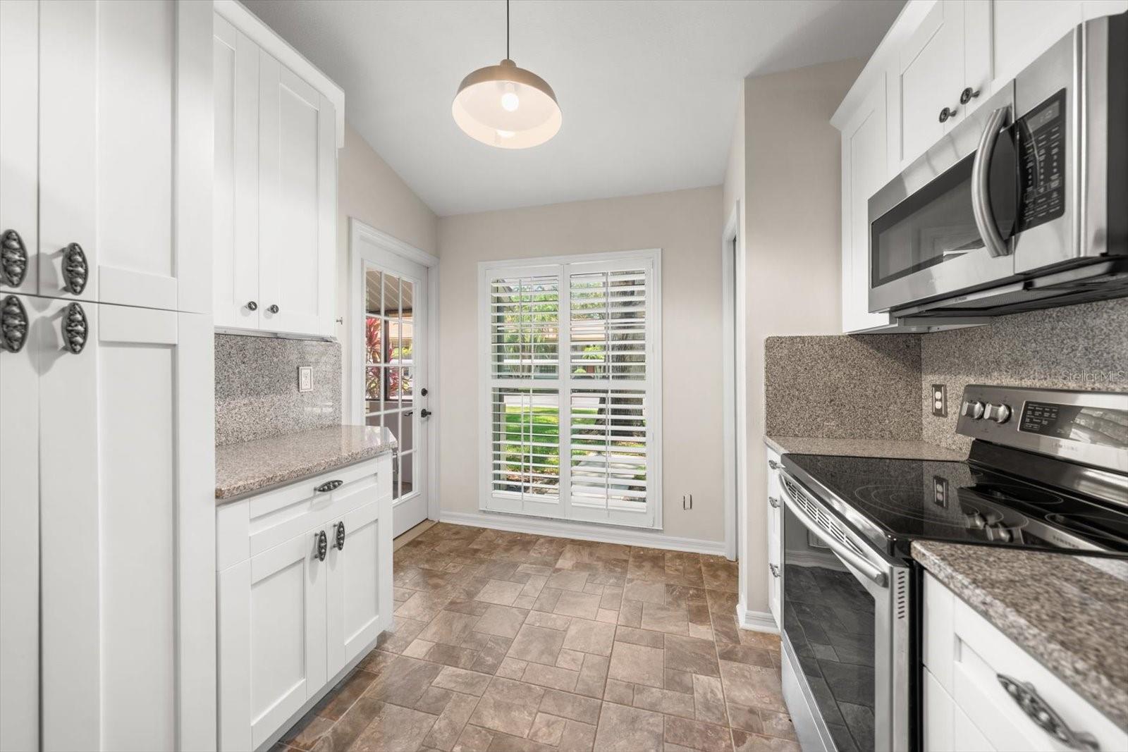 VILLAS OF LAKE ARBOR - Residential