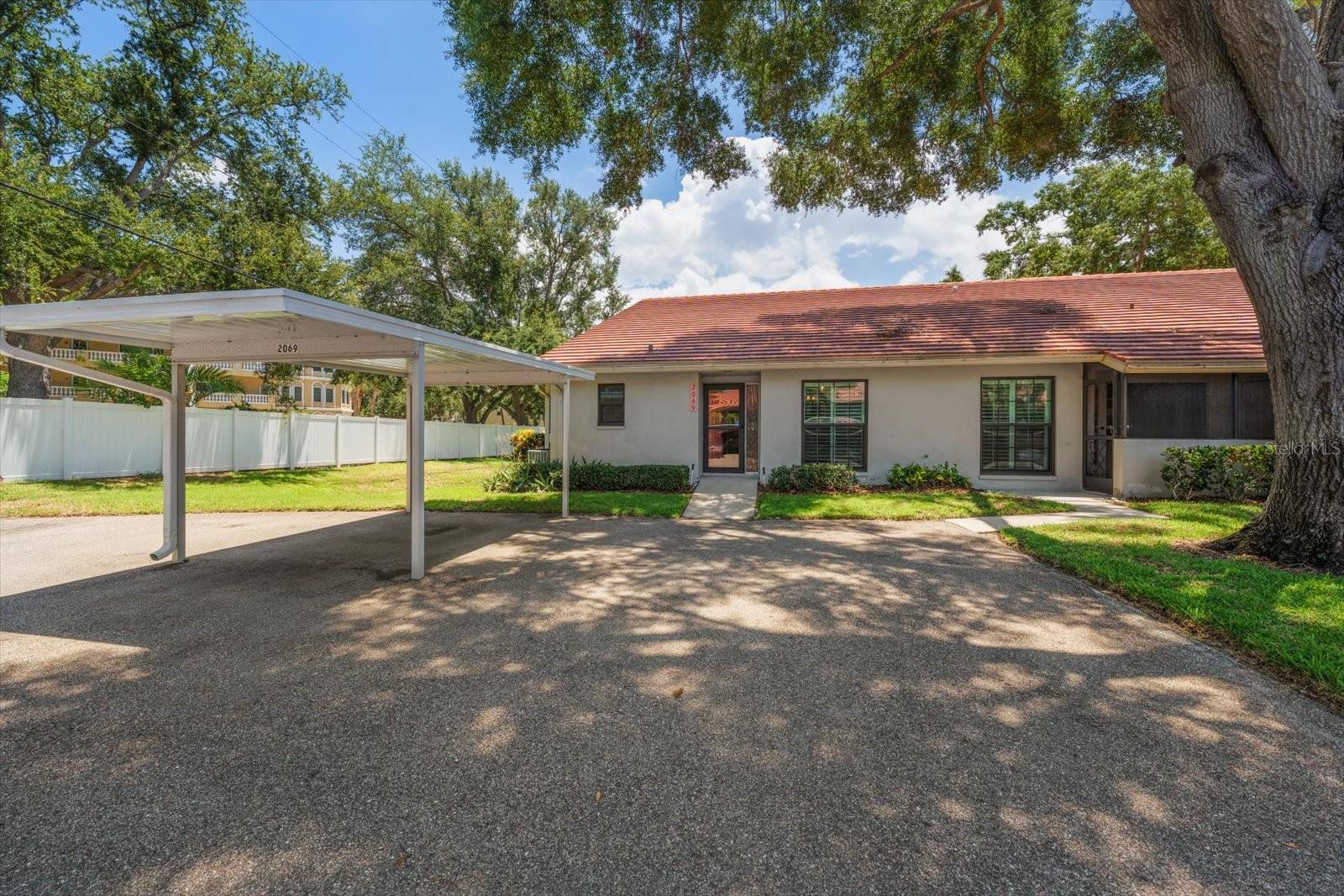 VILLAS OF LAKE ARBOR - Residential