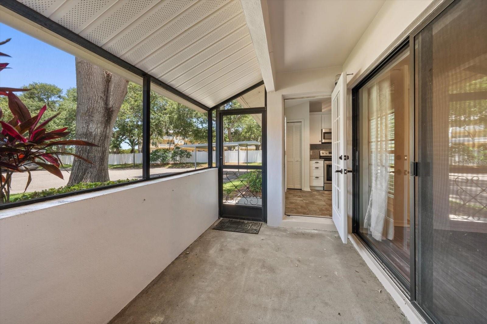 VILLAS OF LAKE ARBOR - Residential