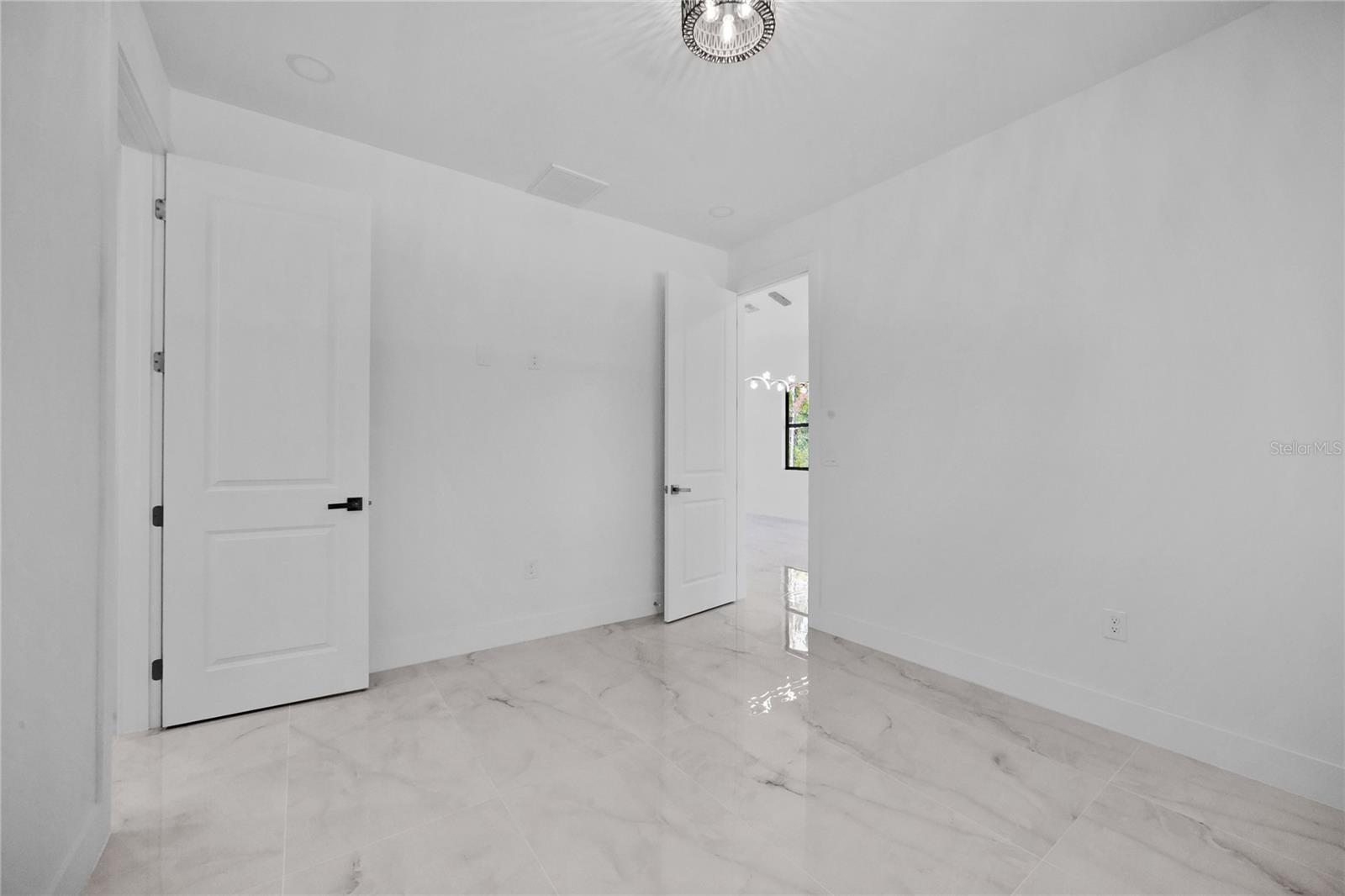 TROP G A - Residential
