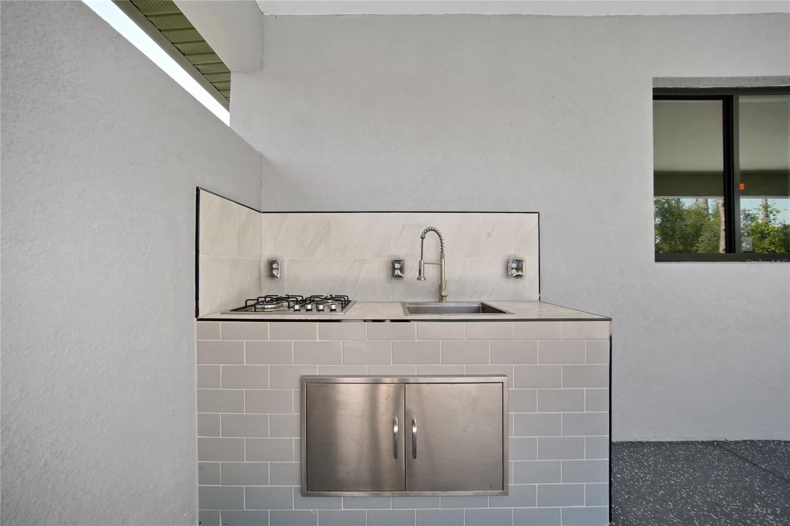 TROP G A - Residential