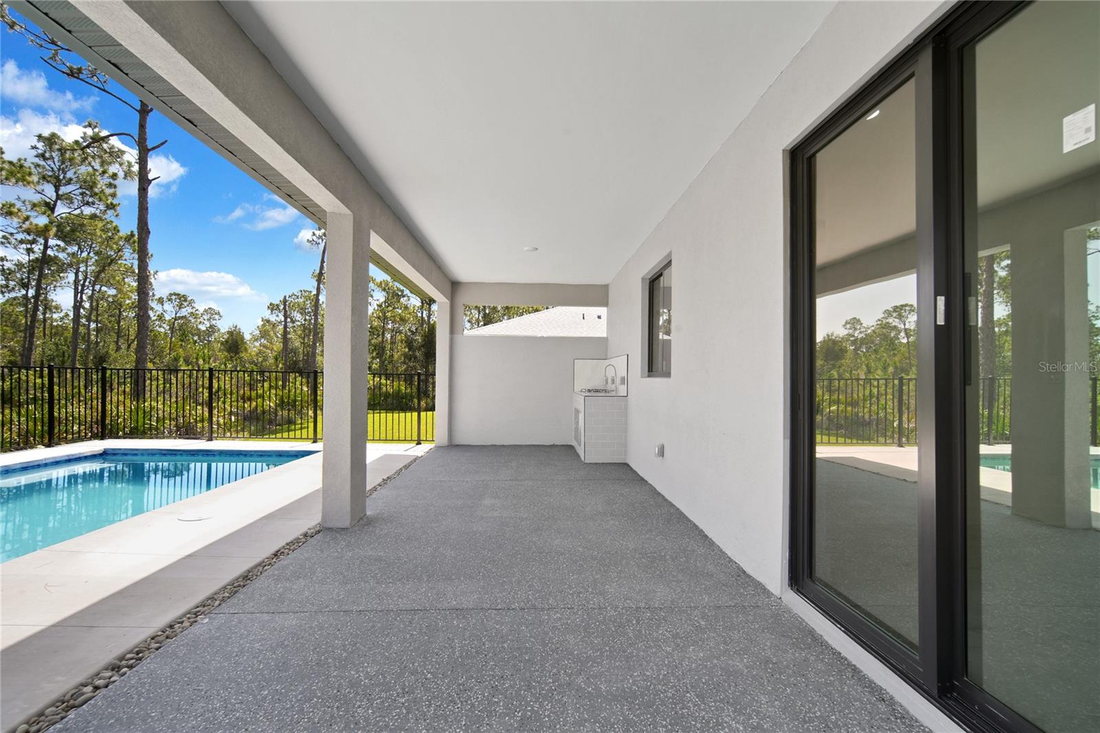 TROP G A - Residential