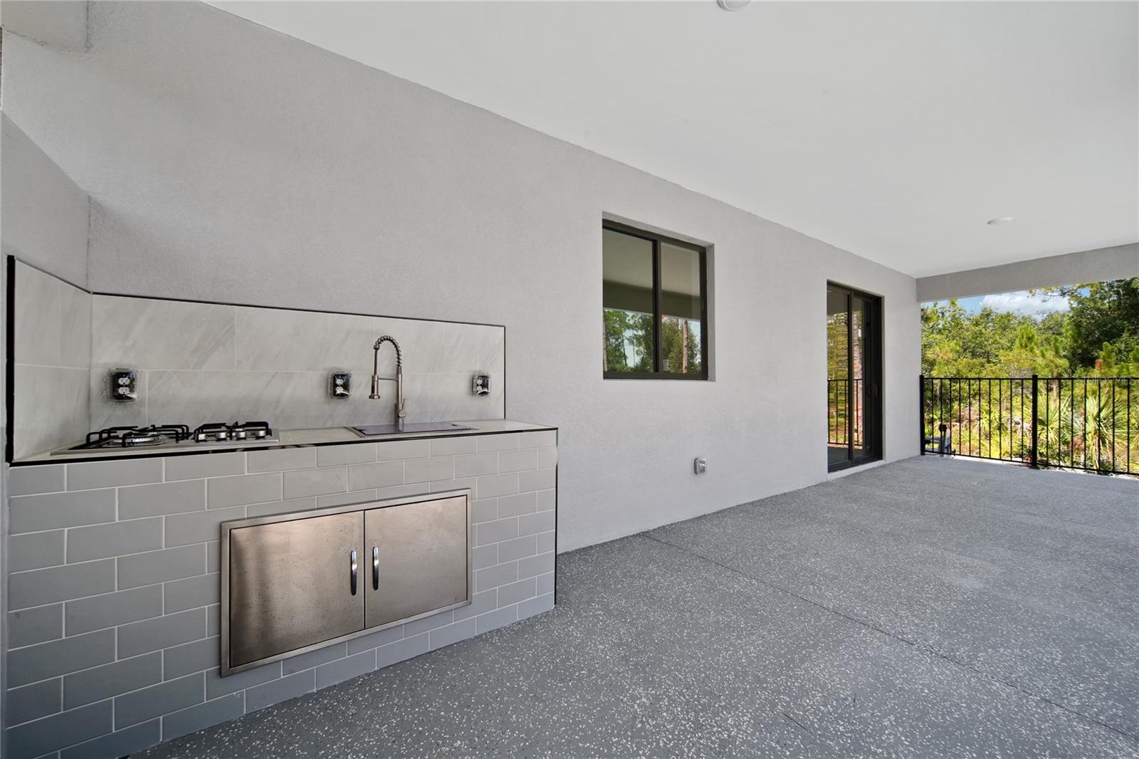 TROP G A - Residential