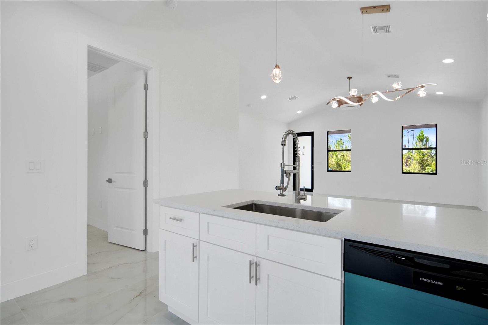 TROP G A - Residential