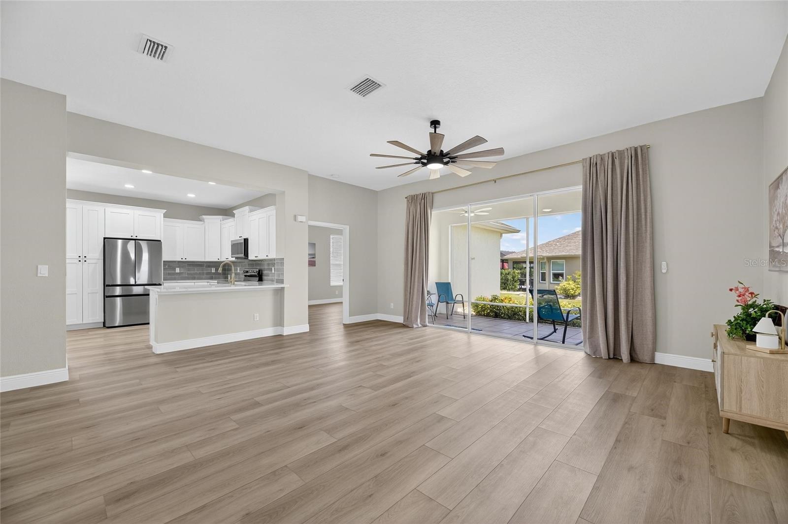 SUN CITY CENTER UNIT 260 - Residential Lease