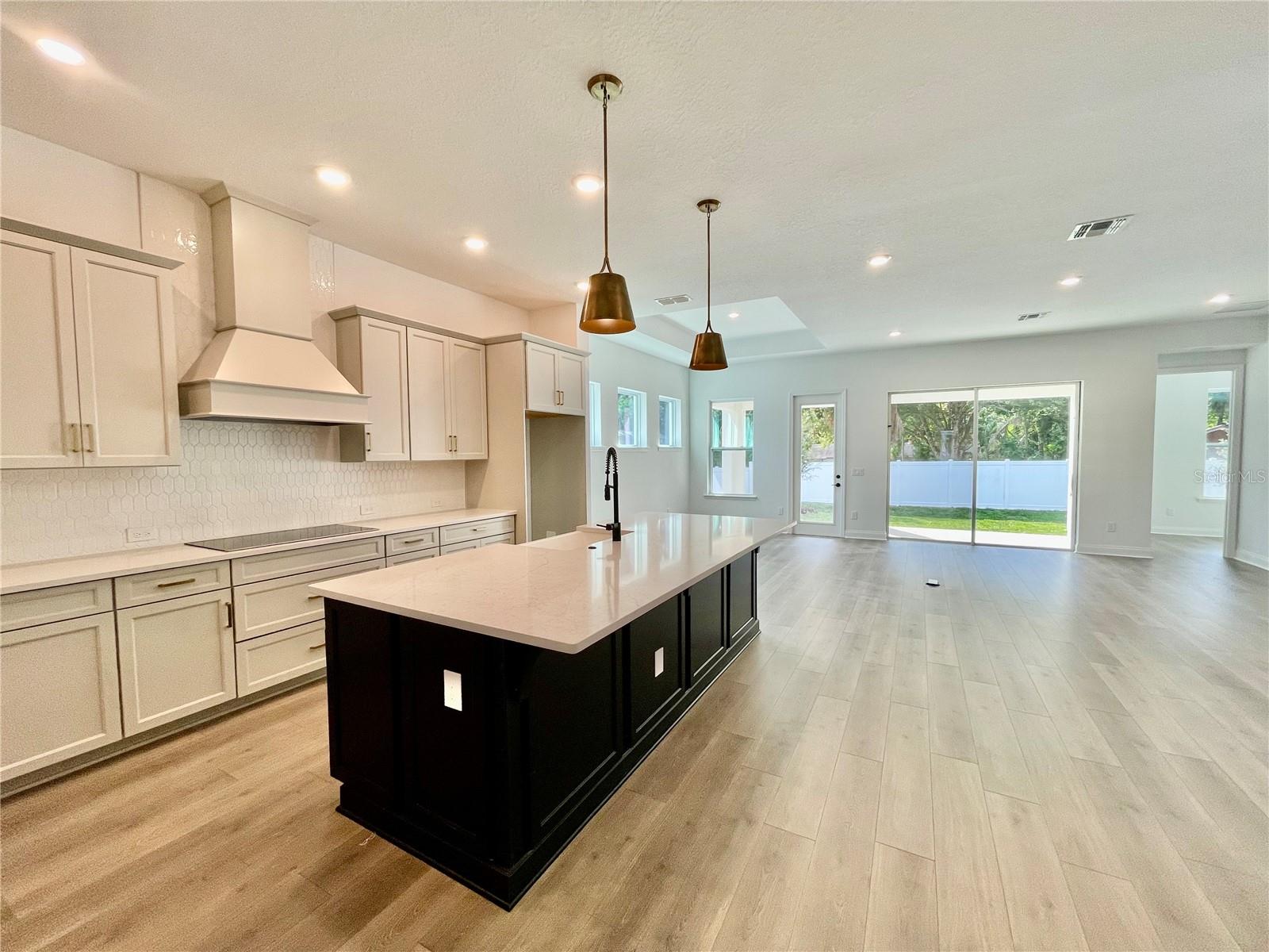 OAK RIDGE - Residential
