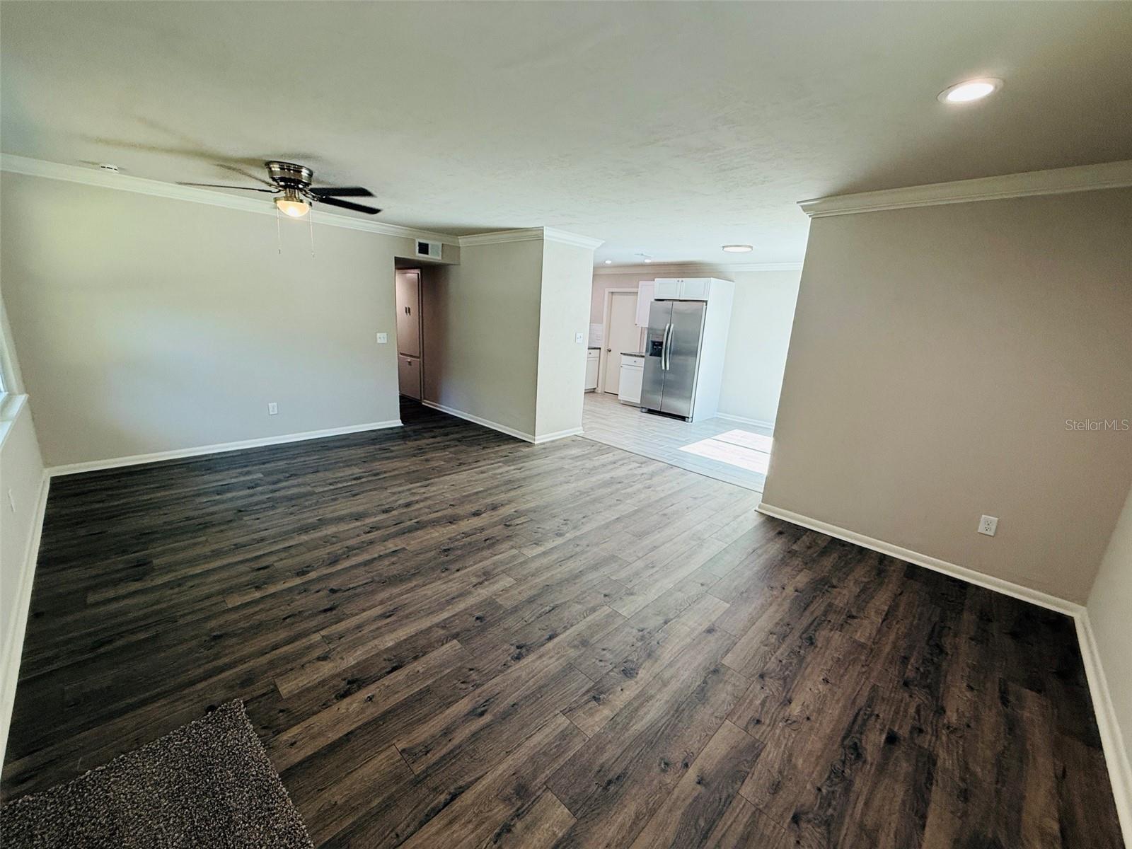 HIGHLAND COURT MANOR - Residential