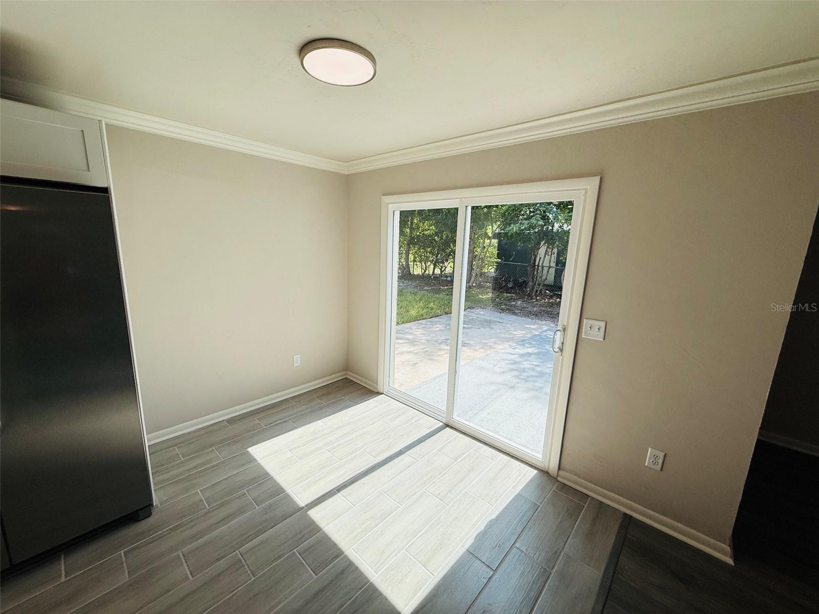 HIGHLAND COURT MANOR - Residential