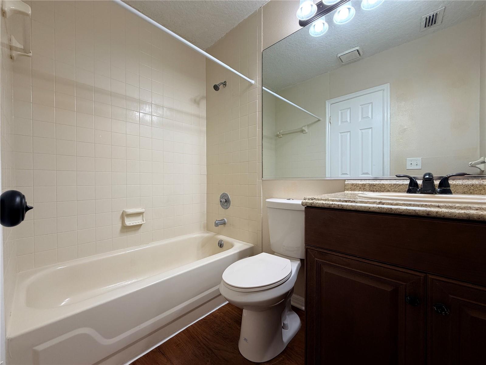 HIDDEN OAKS CONDO PH 11 - Residential Lease