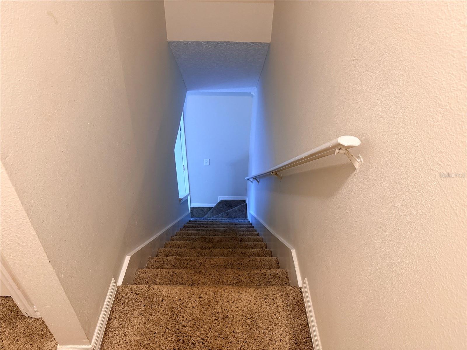 HIDDEN OAKS CONDO PH 11 - Residential Lease