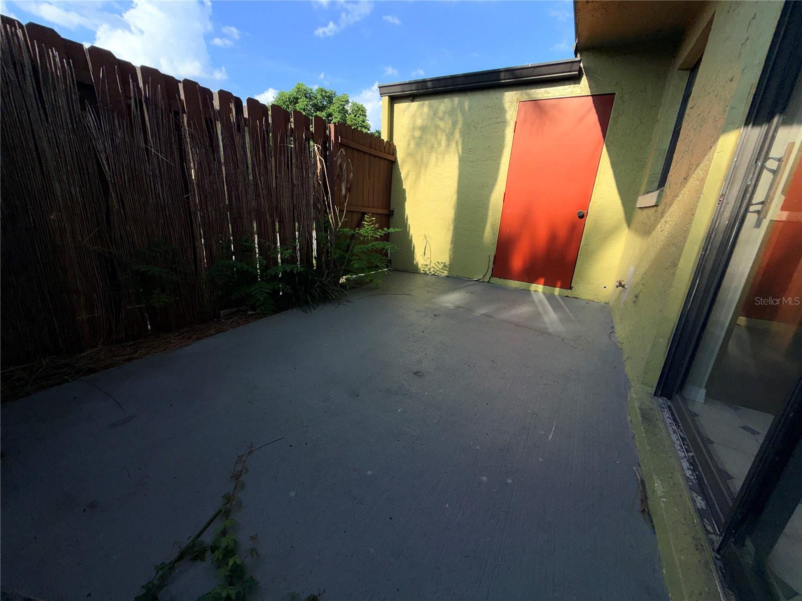 HIDDEN OAKS CONDO PH 11 - Residential Lease