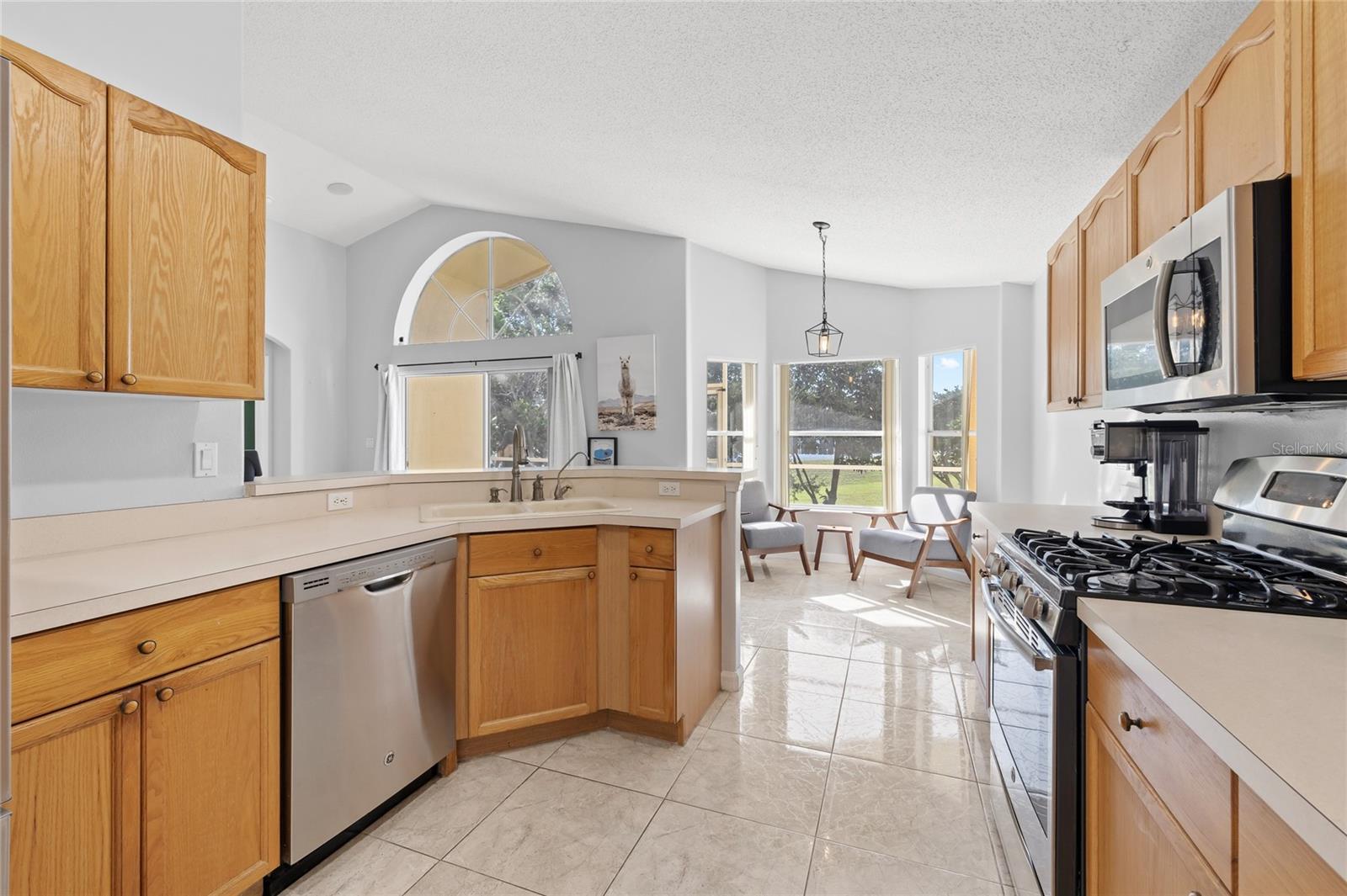 WESTON HILLS SUB - Residential