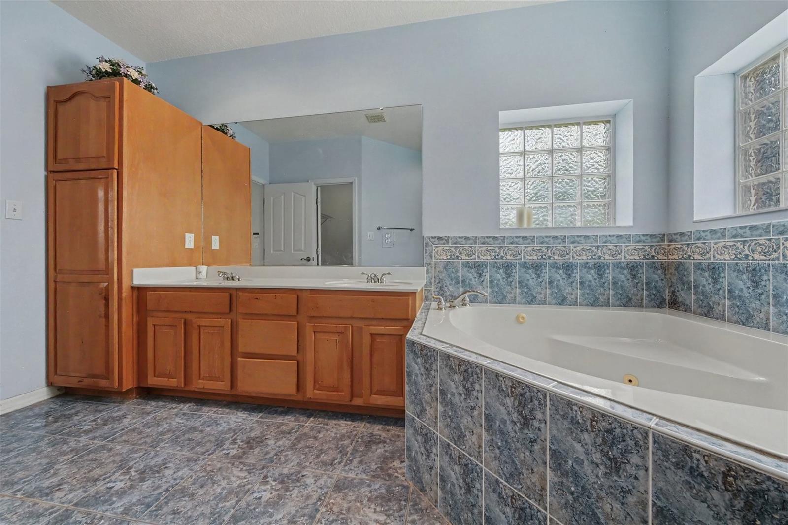 CAPE ORLANDO ESTATES UT 12A - Residential