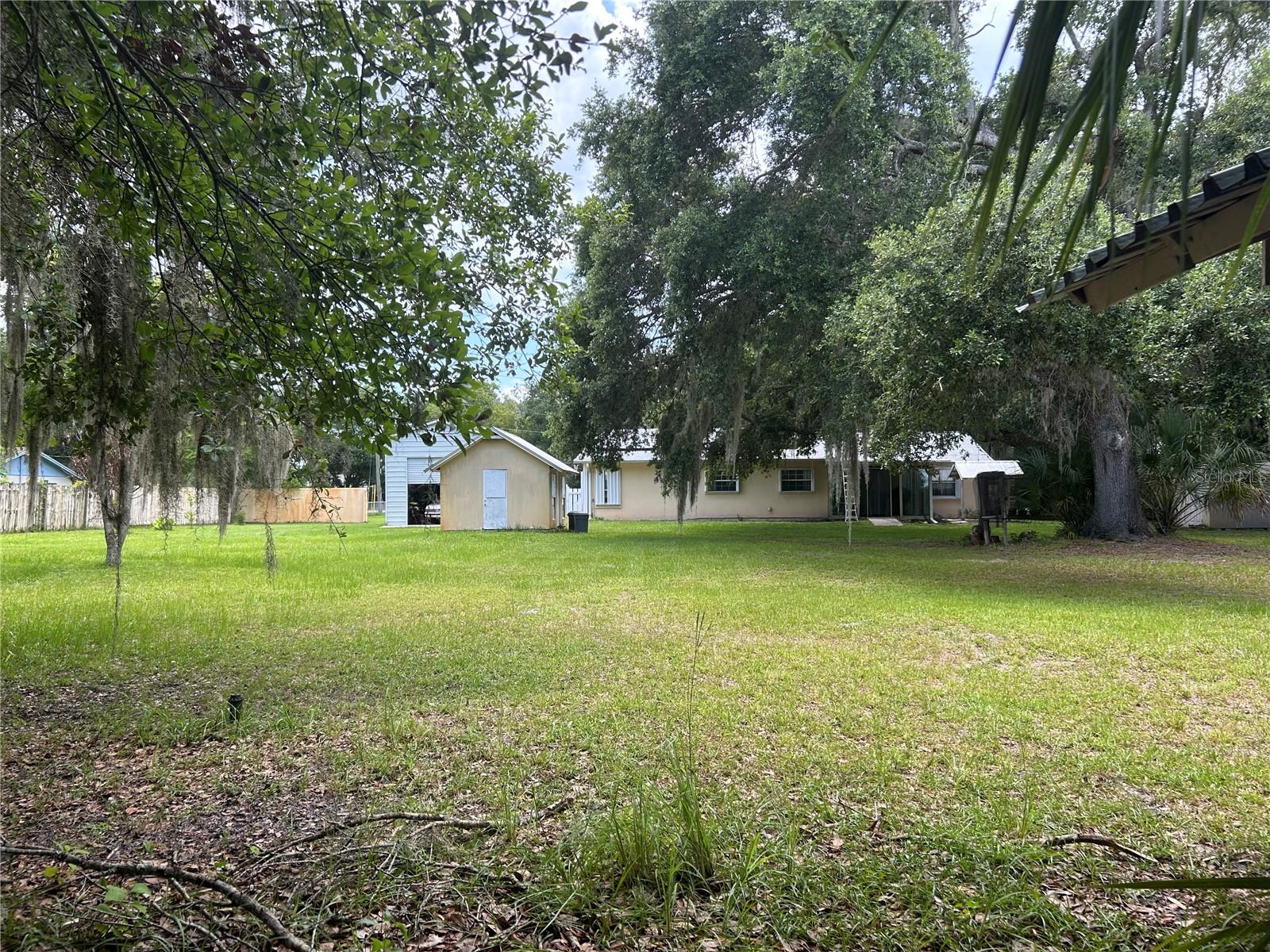 ACREAGE - Residential