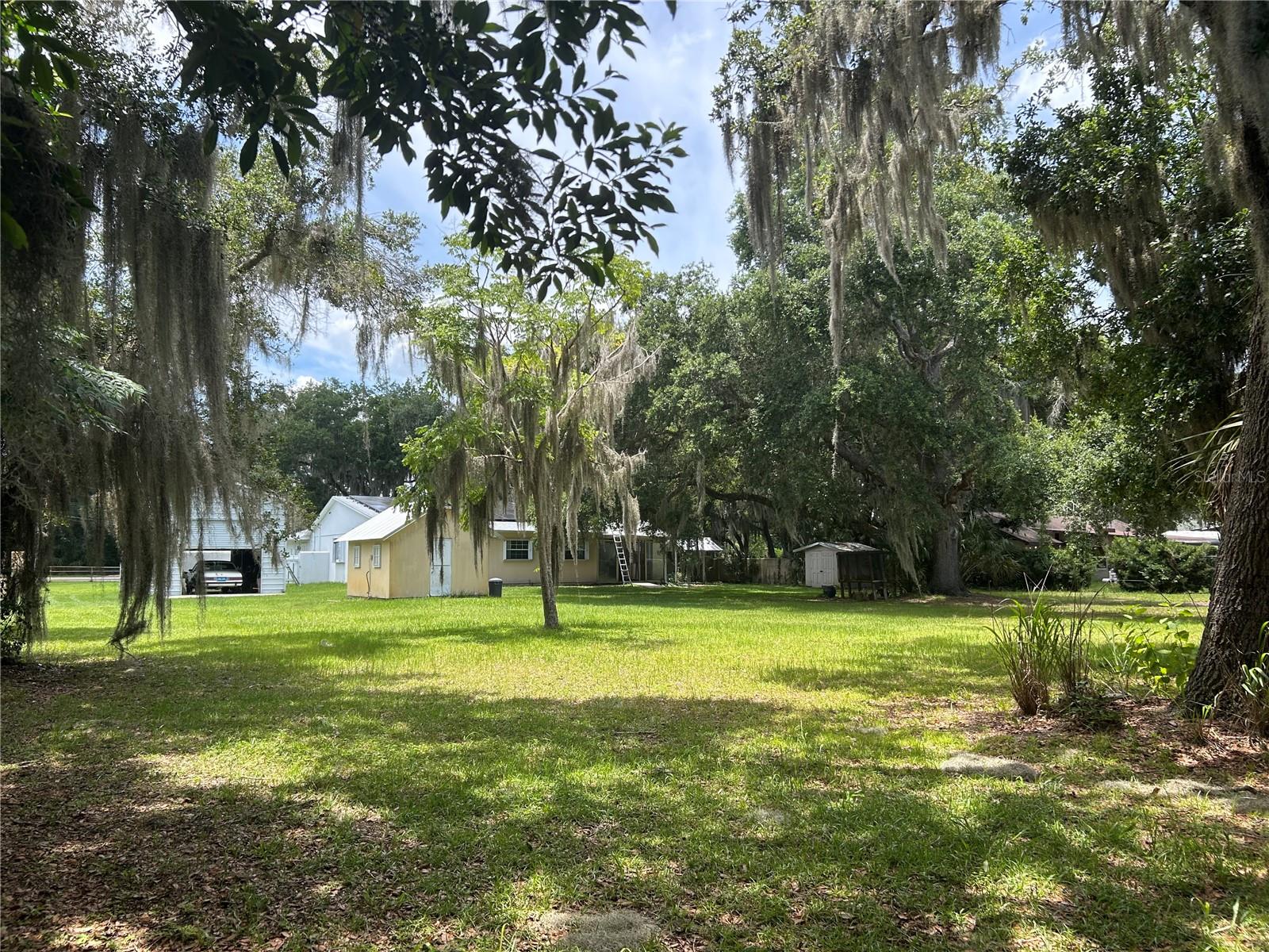 ACREAGE - Residential
