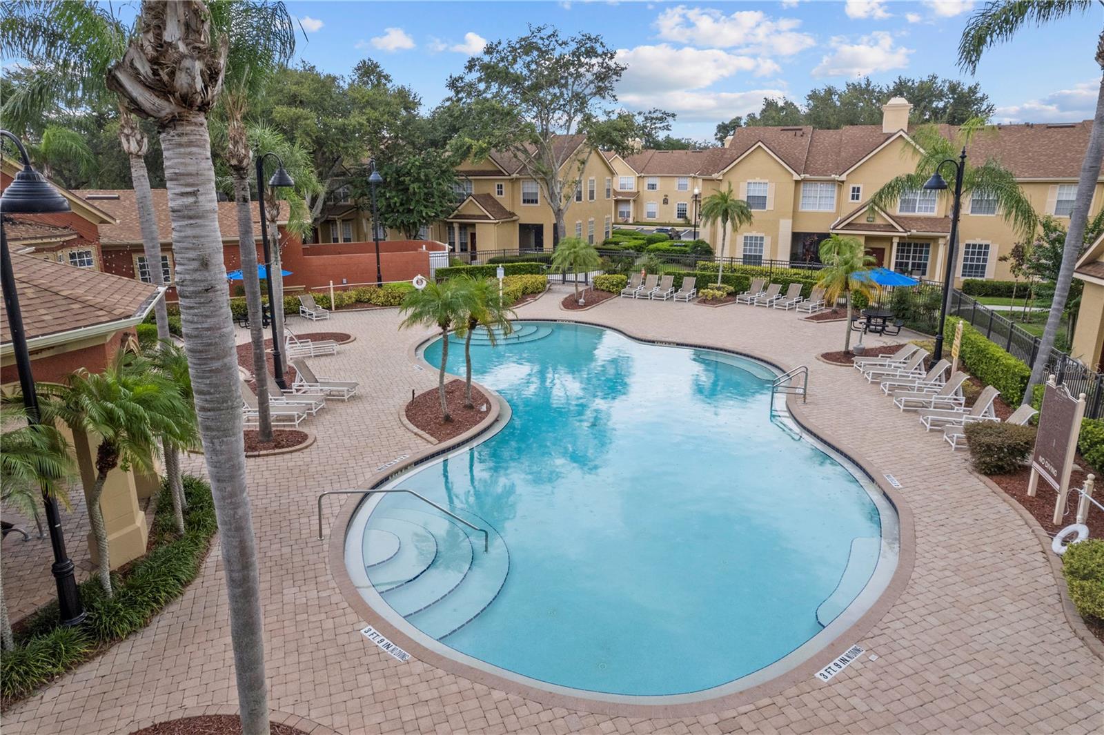 CRESCENT PLACE AT LAKE LOTUS CONDO - Residential Lease