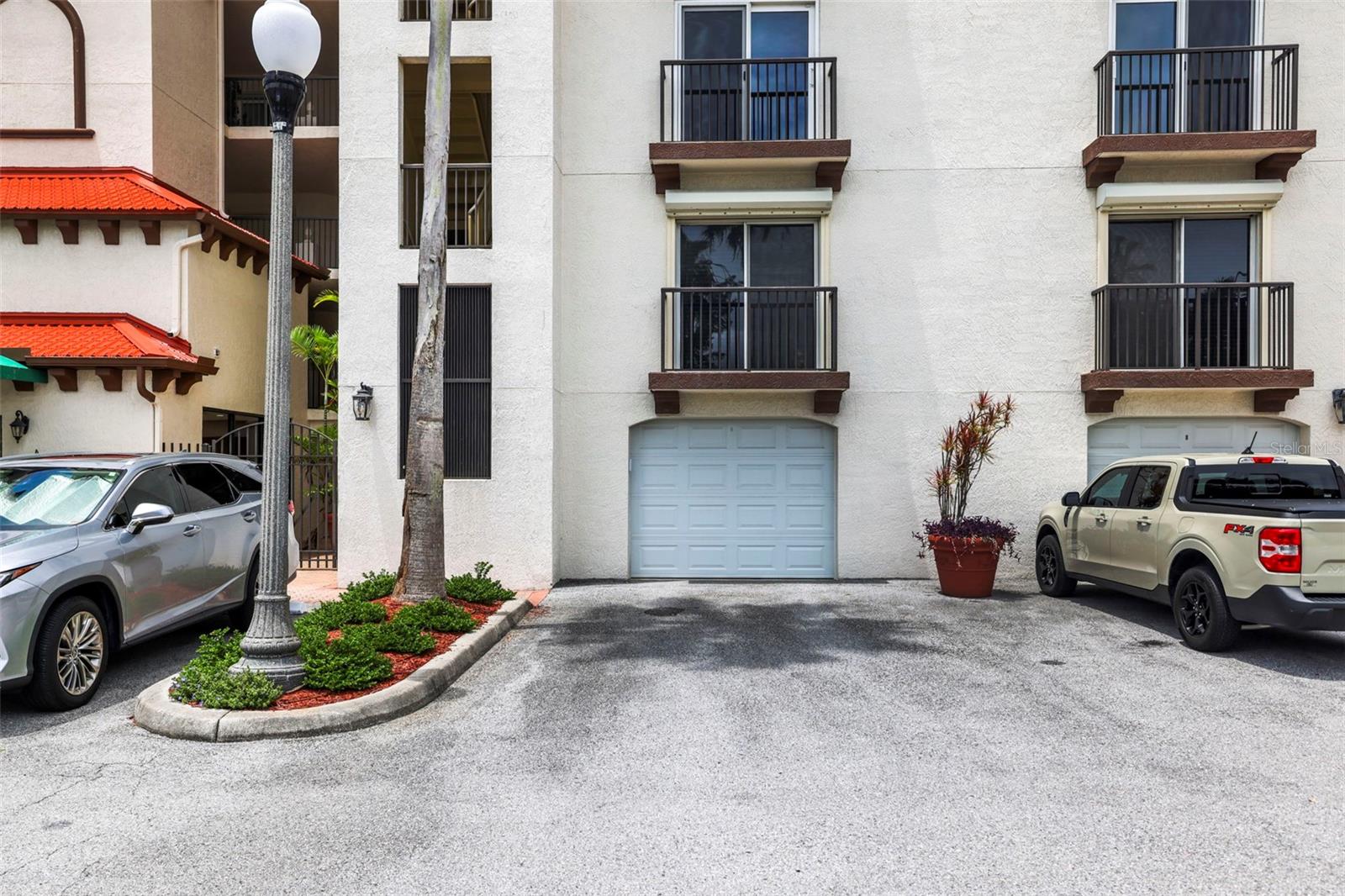 MARQUESA CONDO - Residential