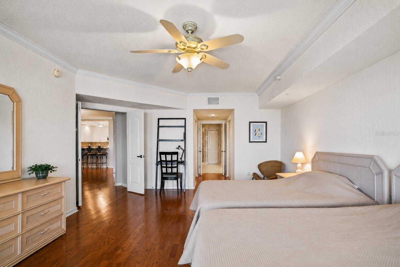 MARQUESA CONDO - Residential