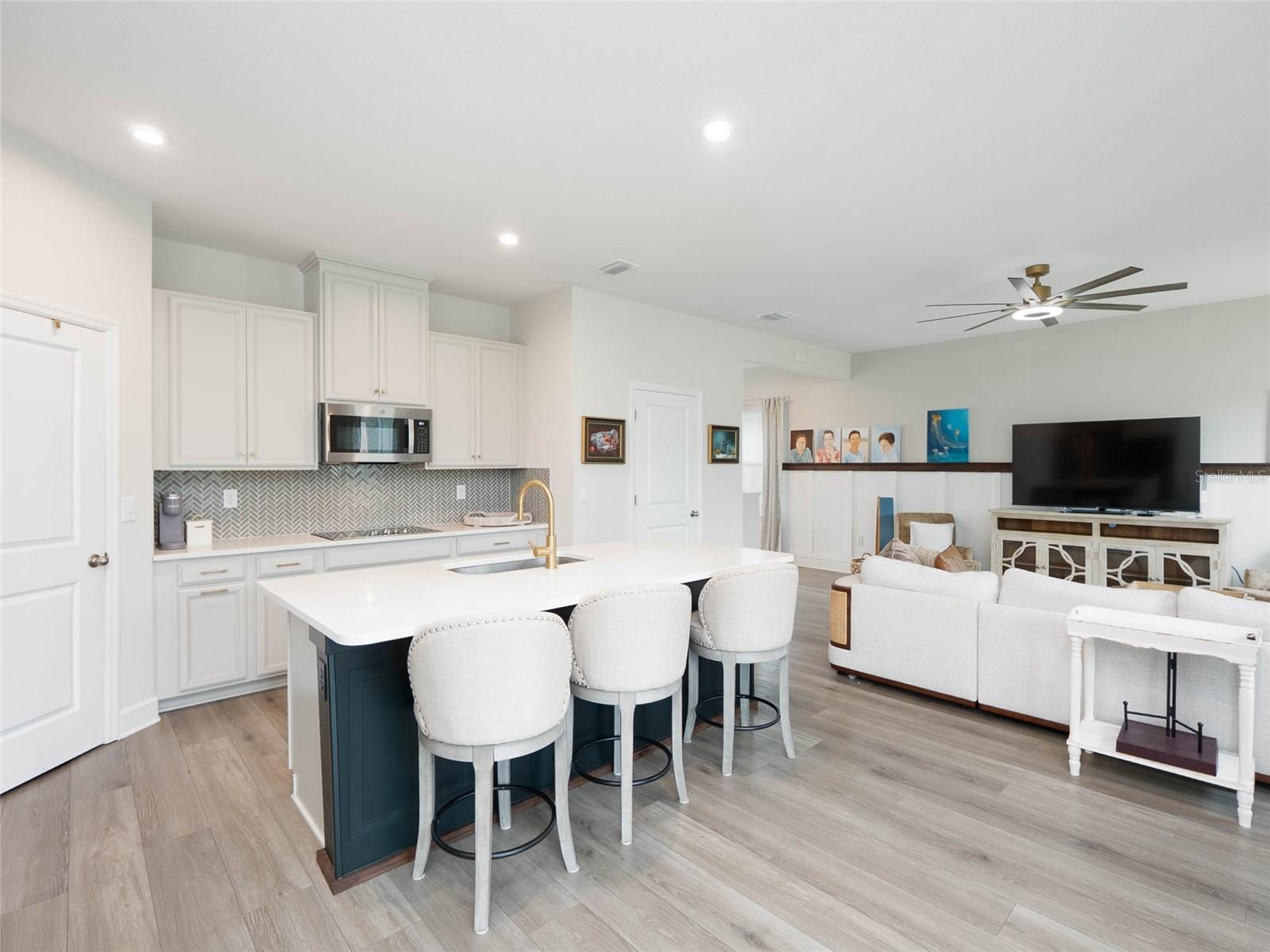 SUMMERWOODS - Residential