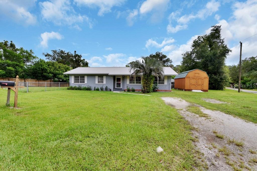 DUKES BLUE LAKE - Residential