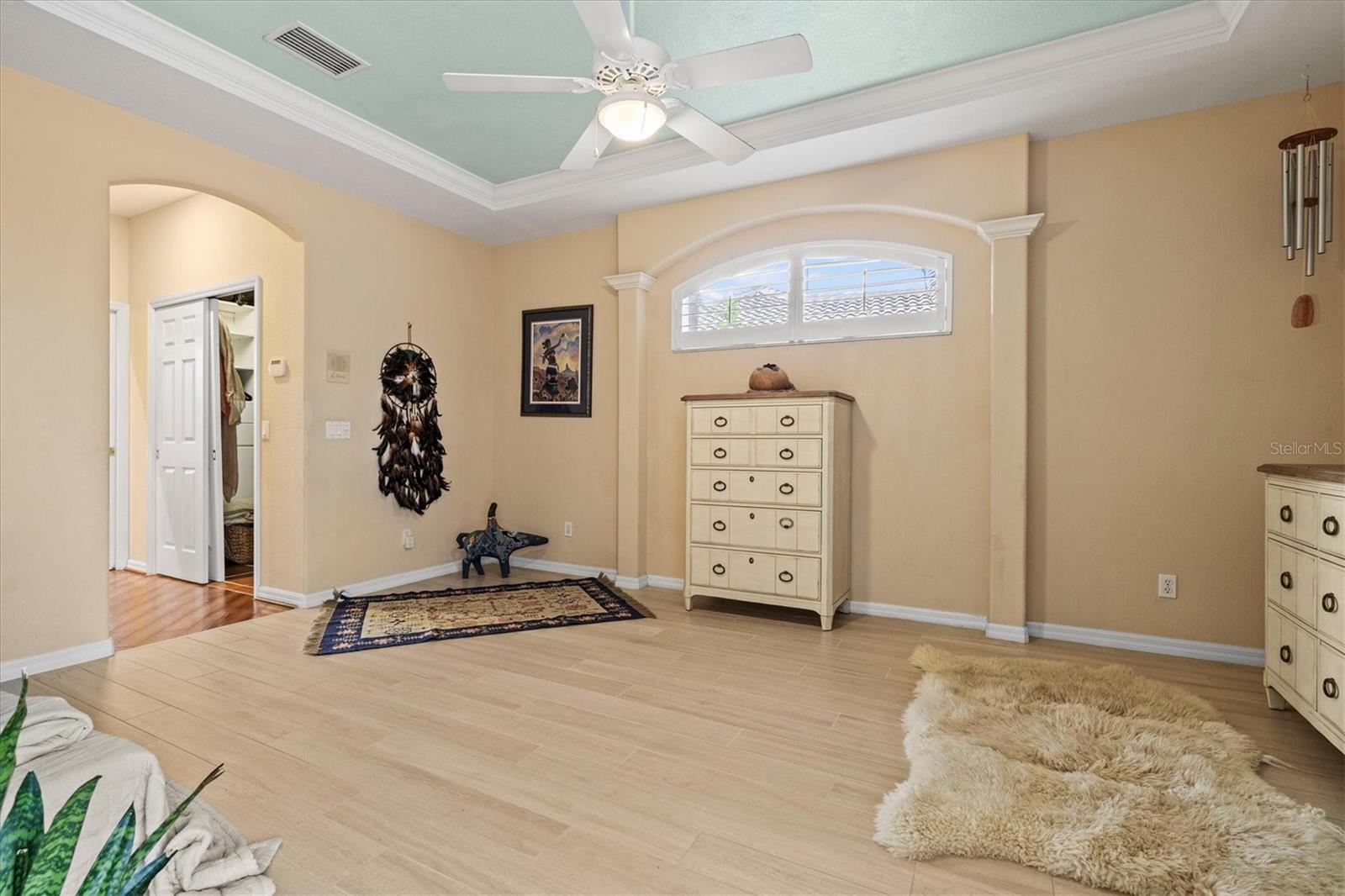 THREE OAKS - Residential
