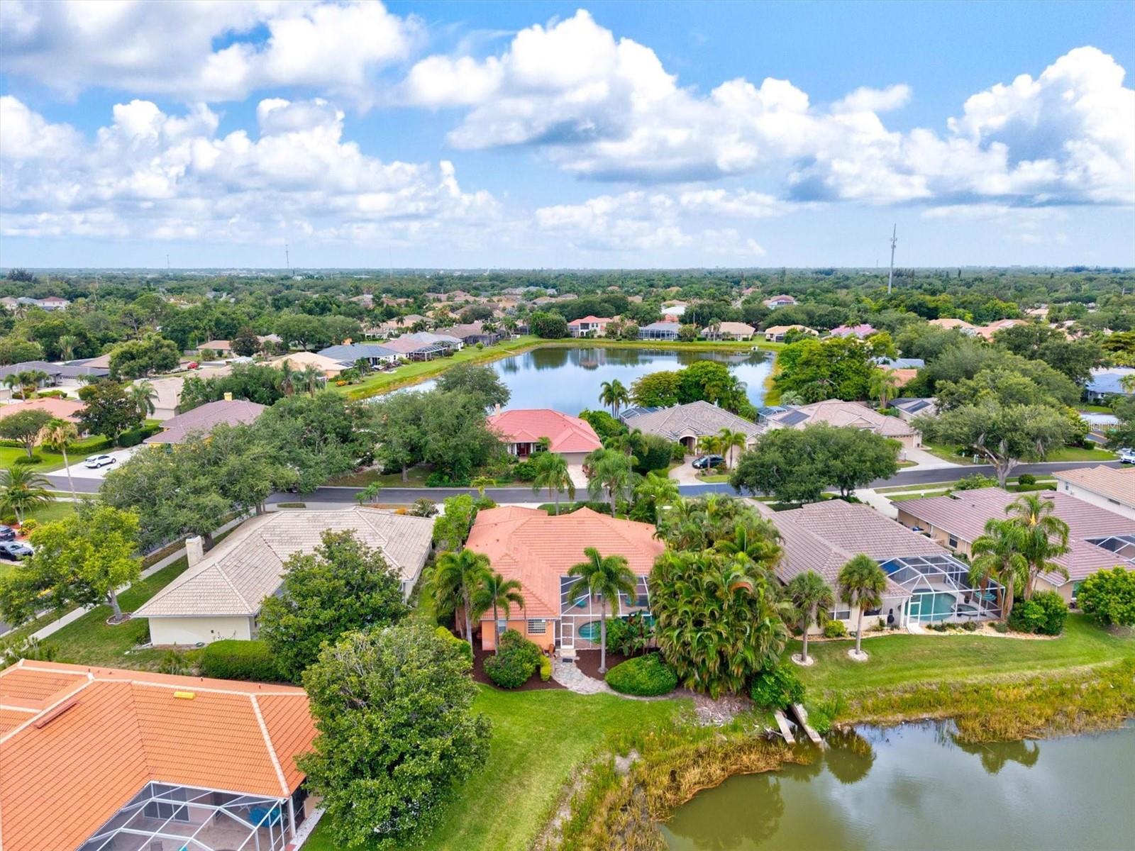 THREE OAKS - Residential
