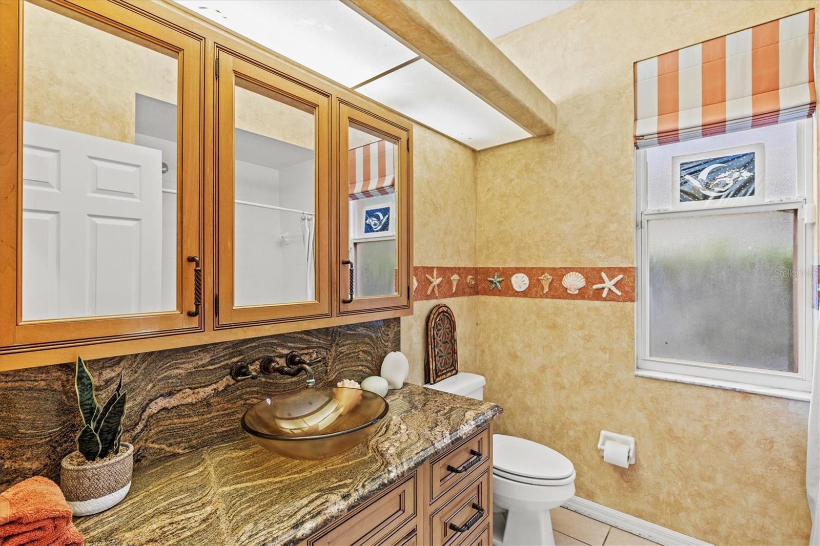 THREE OAKS - Residential