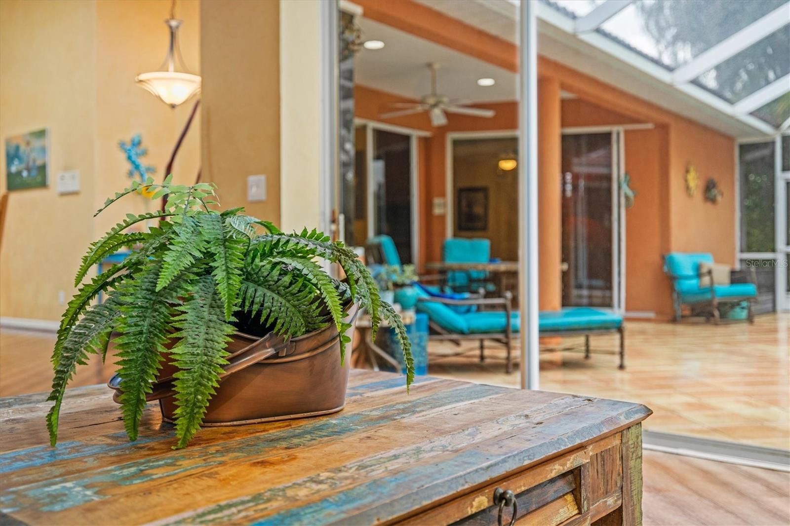 THREE OAKS - Residential