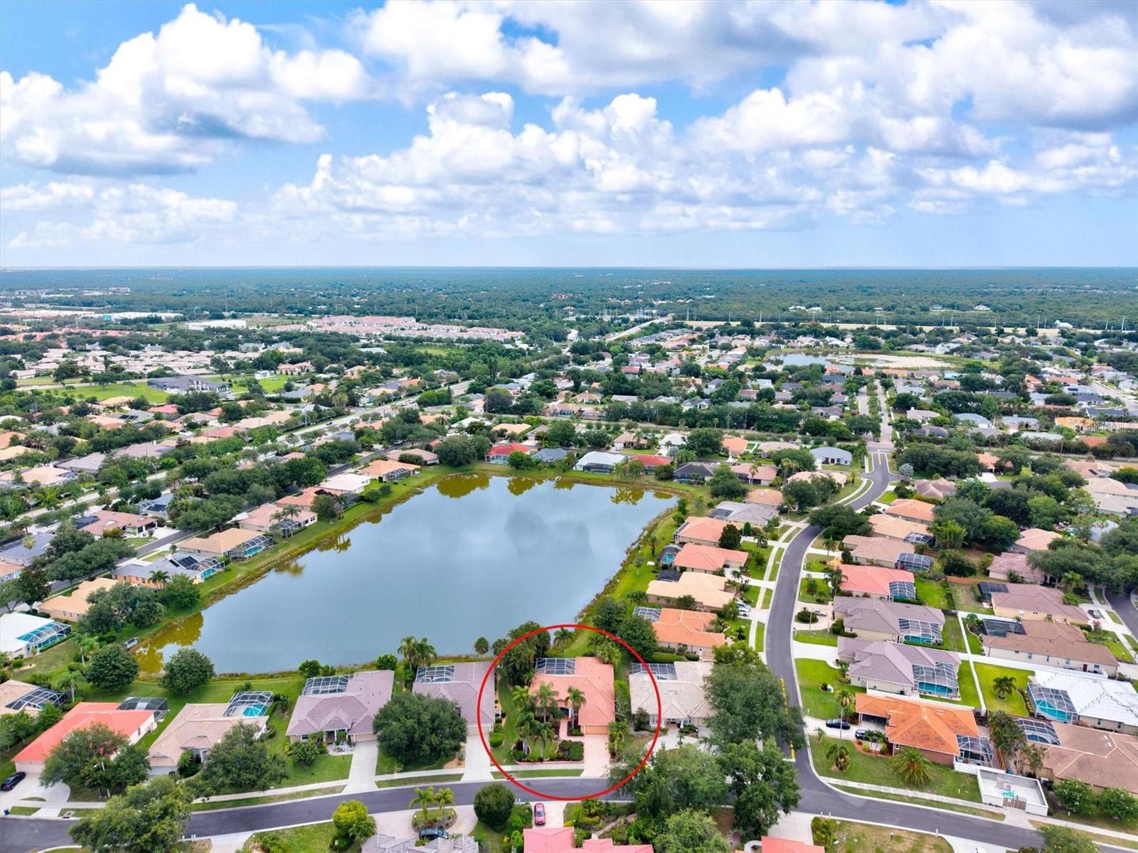 THREE OAKS - Residential