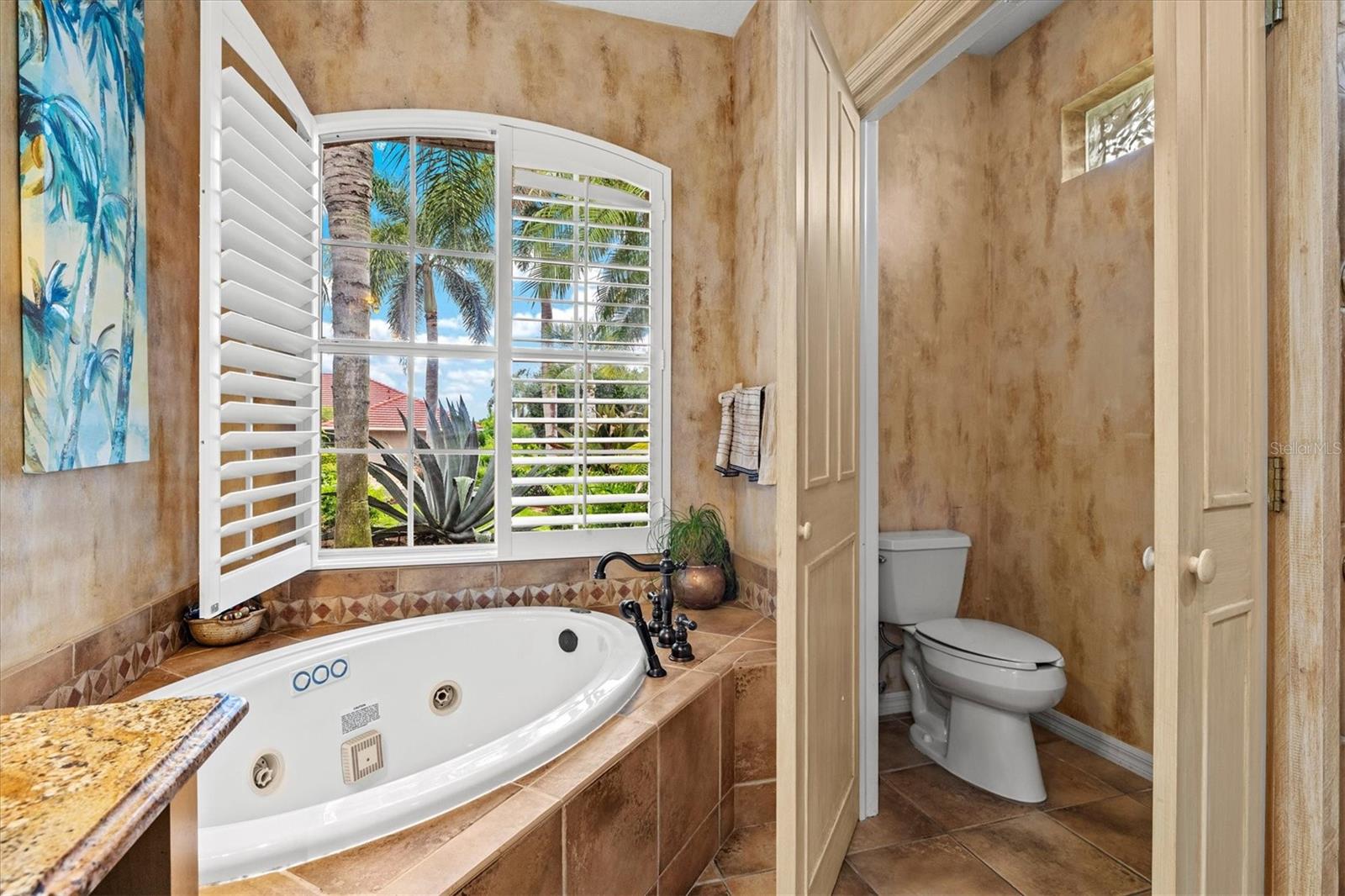 THREE OAKS - Residential