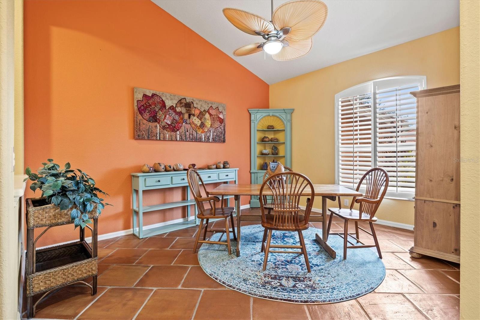 THREE OAKS - Residential