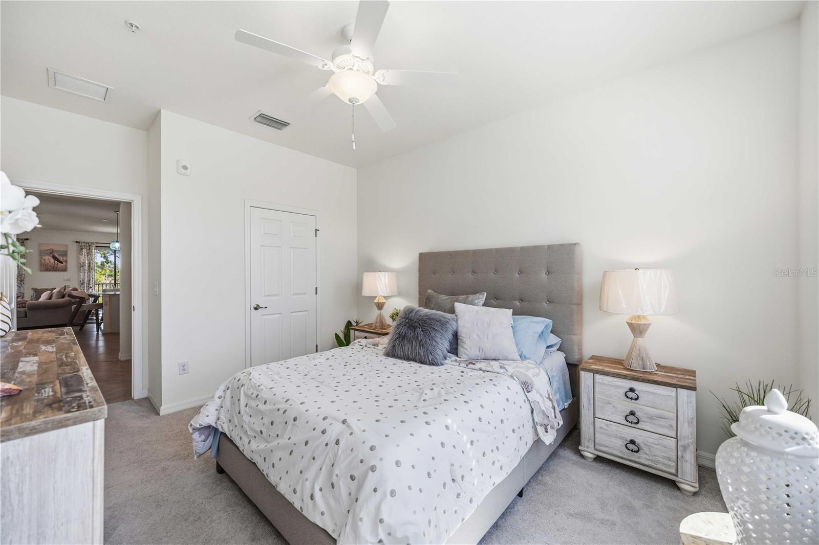 SARASOTA NATIONAL - Residential