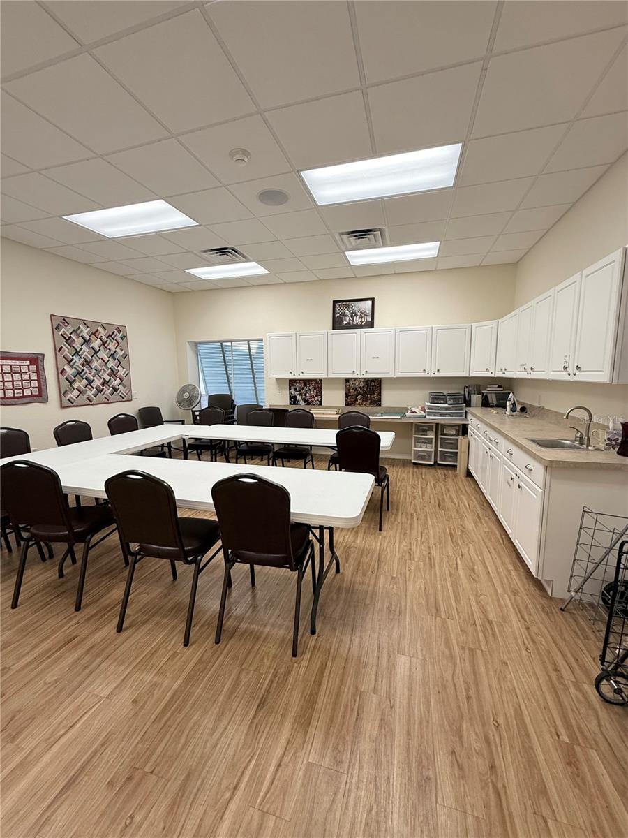 COUNTRY CLUB ESTATES - Residential