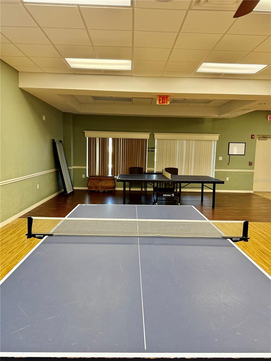 COUNTRY CLUB ESTATES - Residential