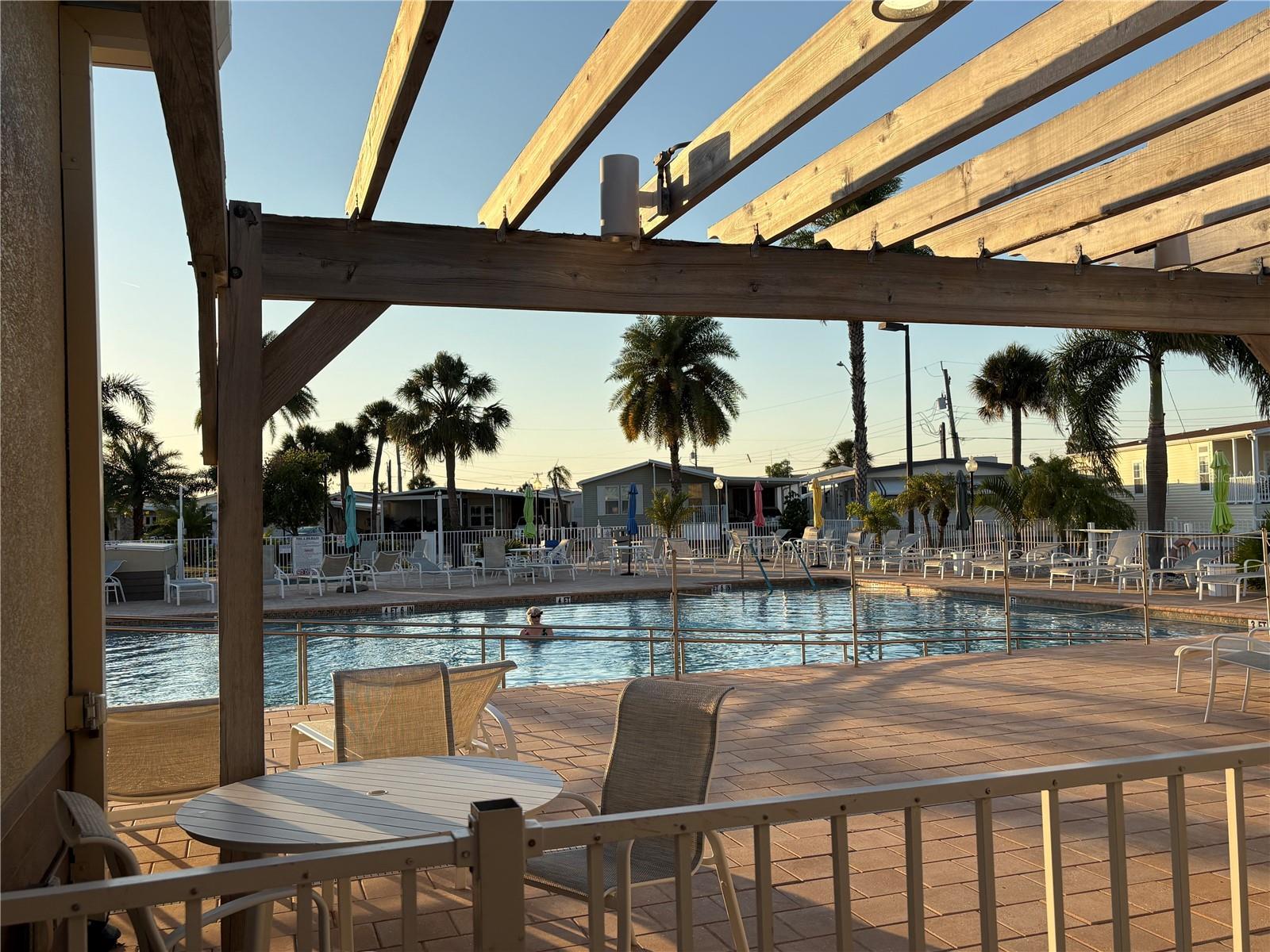 COUNTRY CLUB ESTATES - Residential