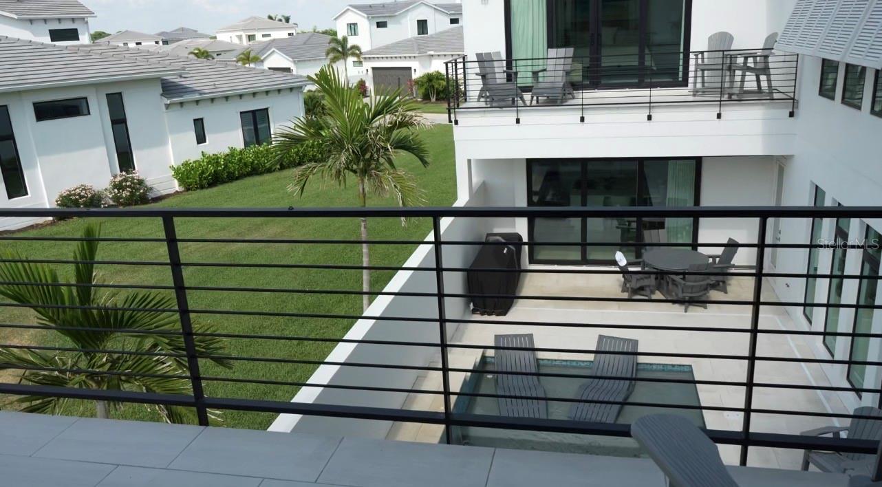 AQUA LAGOON - Residential