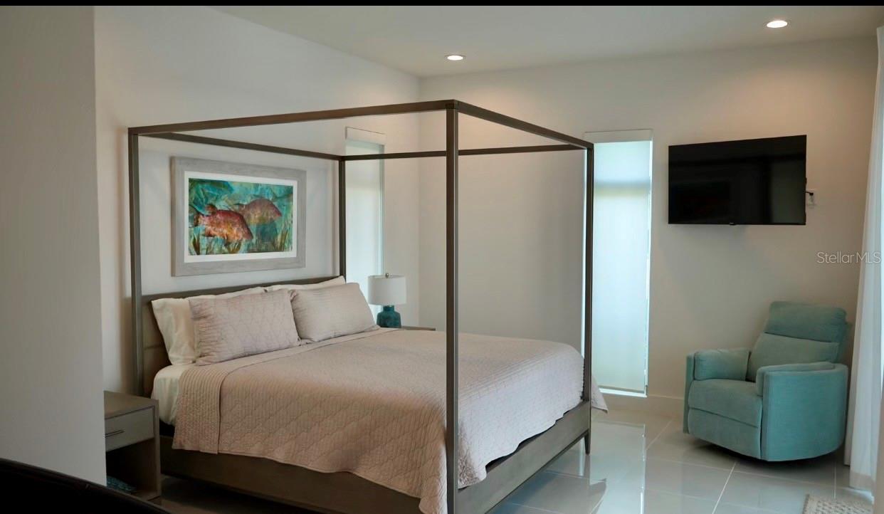 AQUA LAGOON - Residential