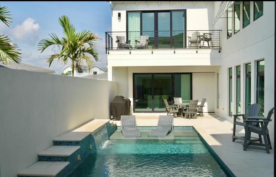 AQUA LAGOON - Residential